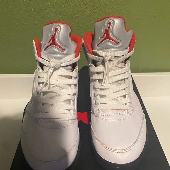 JORDAN 5 “FIRE RED” SIZE 8.5 - Picture 6 of 7
